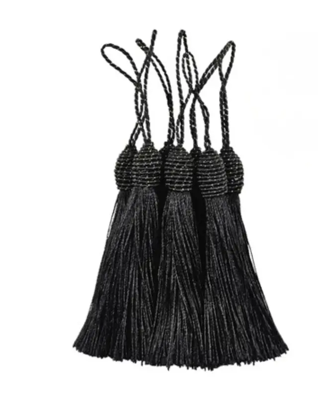 Pingente Tassel Franja de seda 9cm Preto