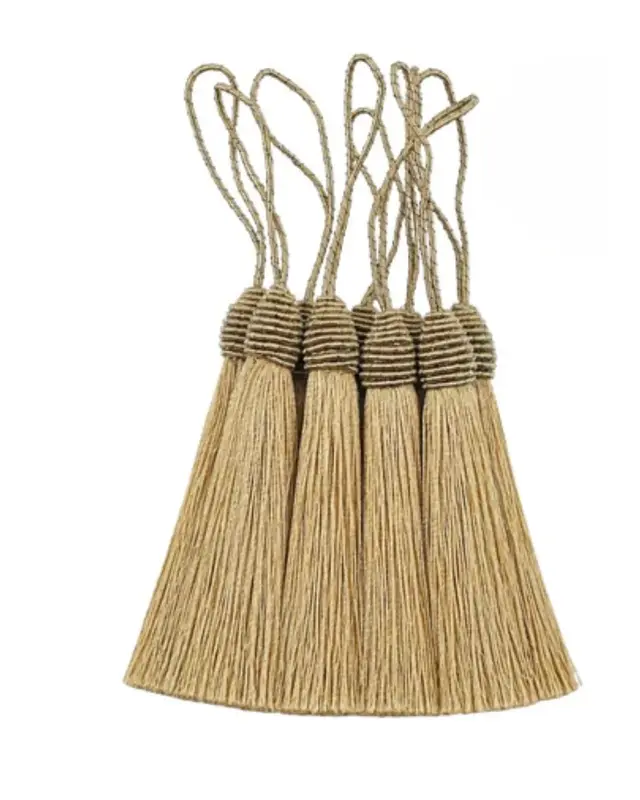 Pingente Tassel Franja de seda 9cm Dourado