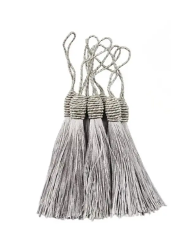 Pingente Tassel Franja de seda 9cm Prata